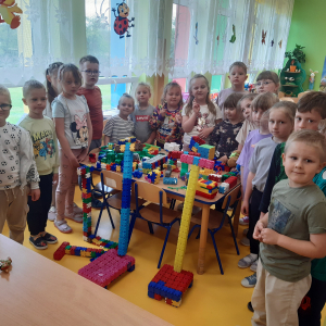 Budujemy z klocków różne środki transportu