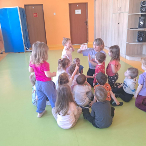 Uczymy się identyfikowania różnych uczuć. 