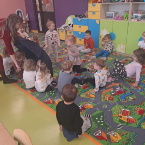 Zadziwiające zastosowania parasola:)